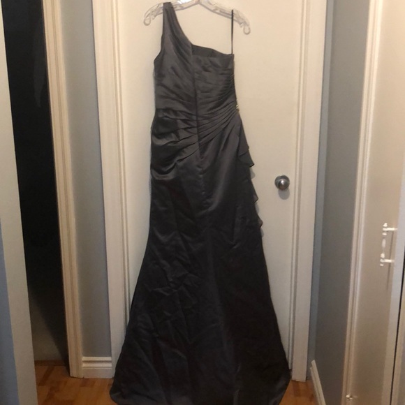Prom Dress - Picture 2 of 5